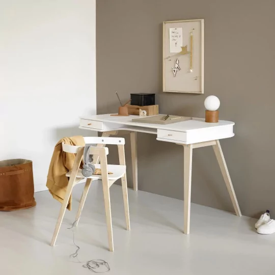 Chaise et bureau évolutifs modernes de style Scandinave Chaise et bureau évolutifs modernes de style Scandinave