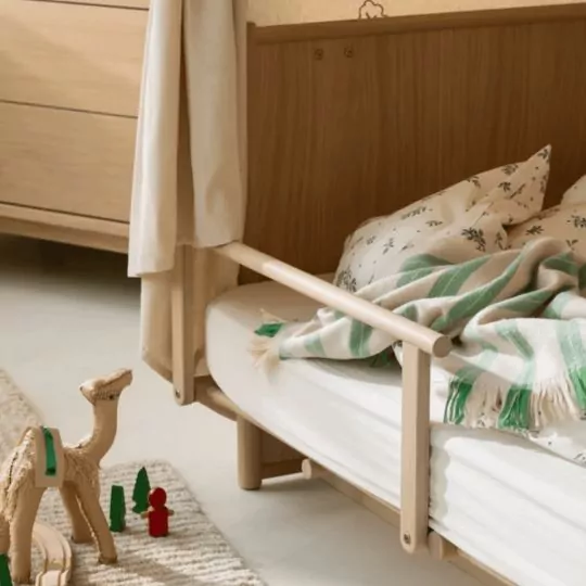 Barrière de lit Camp Novel en chêne, lot de 2 pièces