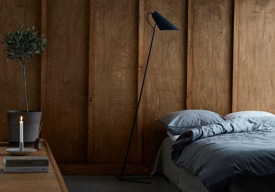 interieur d'une chambre scandinave en bois